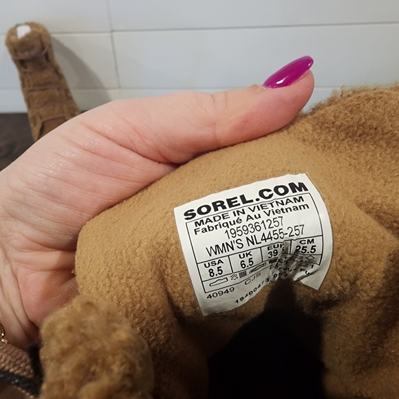 Sorel Explorer II Joan Cozy - NEW in box - Picture 7 of 8